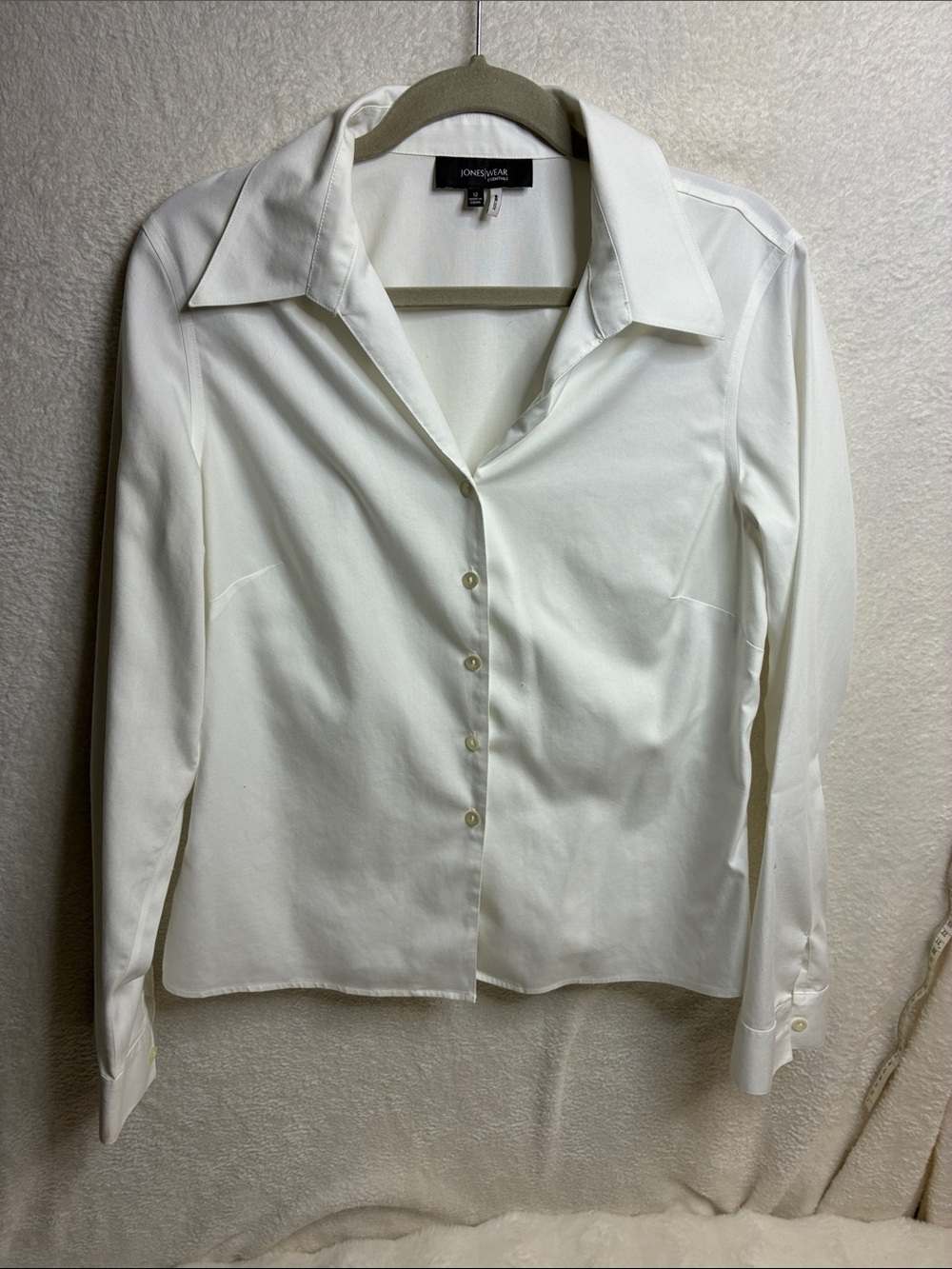 Jones Wear Women's White Button-Down Collared Shirt